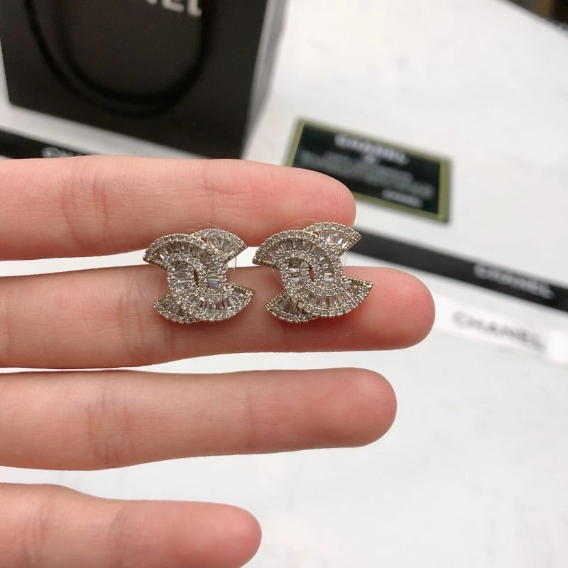 Chanel Earrings Cozy 219870