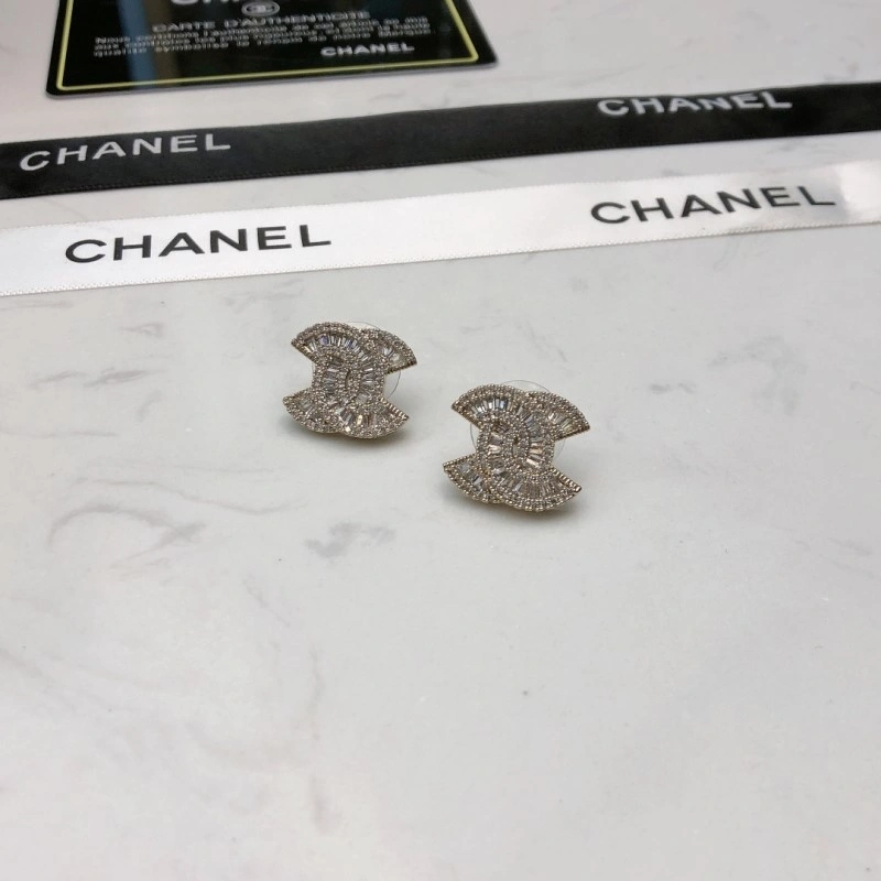 Chanel Earrings Cozy 219870