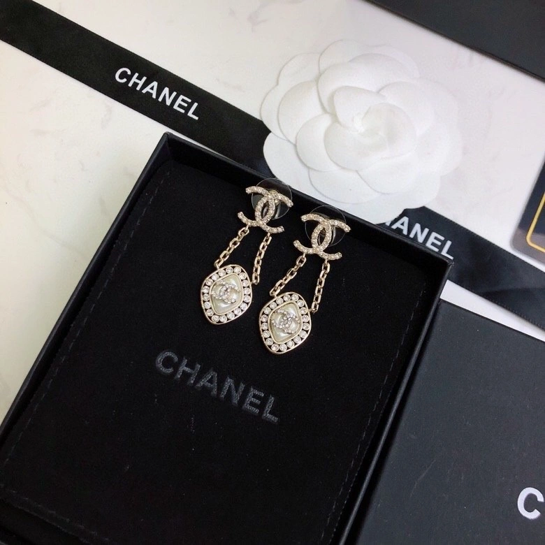Chanel Earrings WrinkleFree 219869