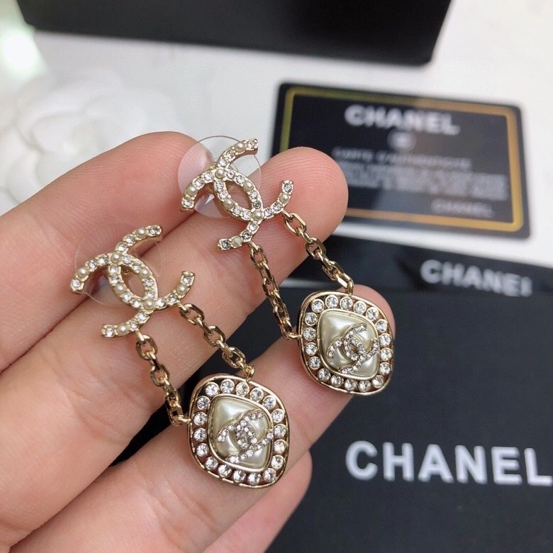 Chanel Earrings WrinkleFree 219869