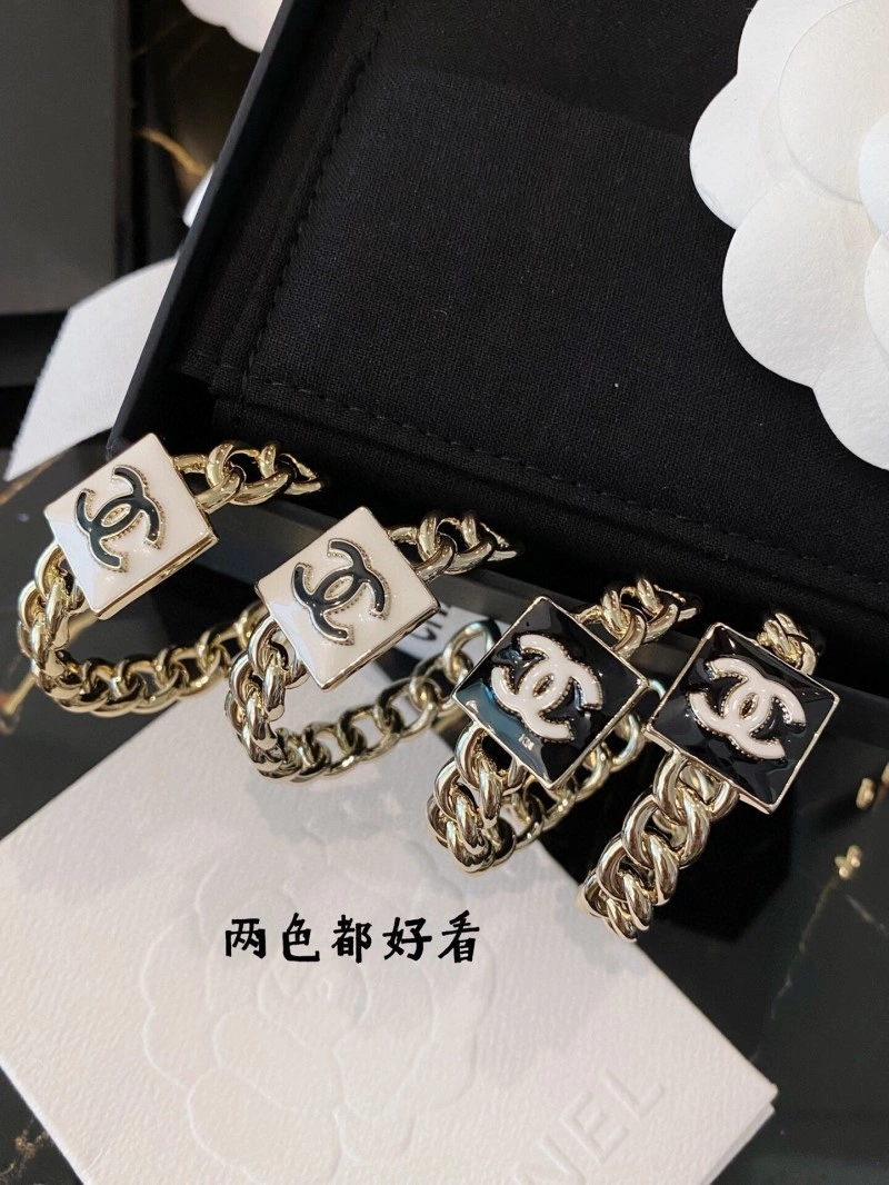 Supportive Chanel Earrings 219892