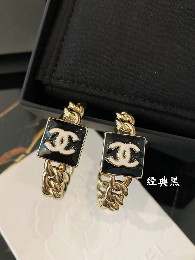 Supportive Chanel Earrings 219892