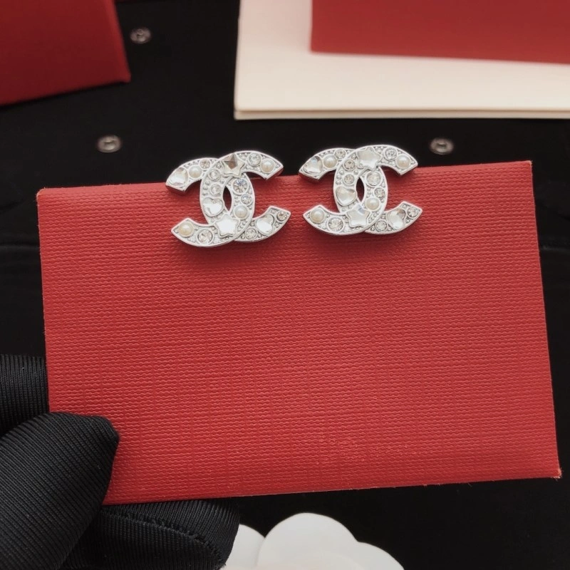 Affordable Chanel Earrings 219859