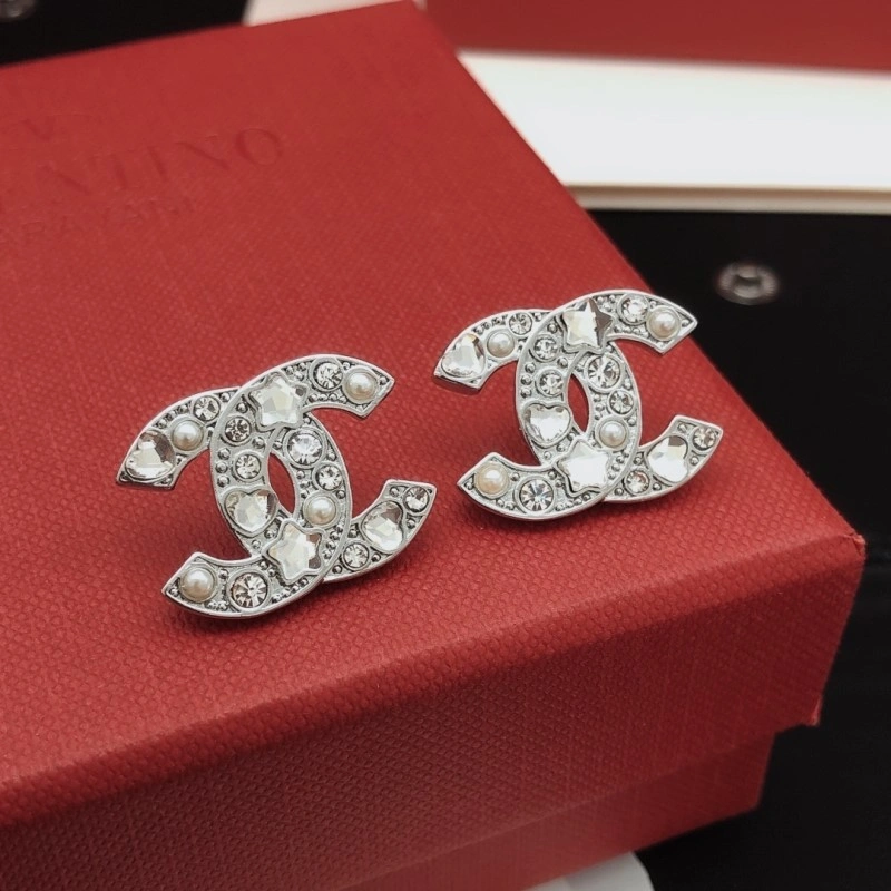Affordable Chanel Earrings 219859