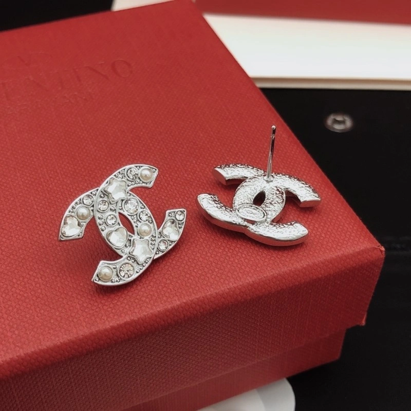 Affordable Chanel Earrings 219859
