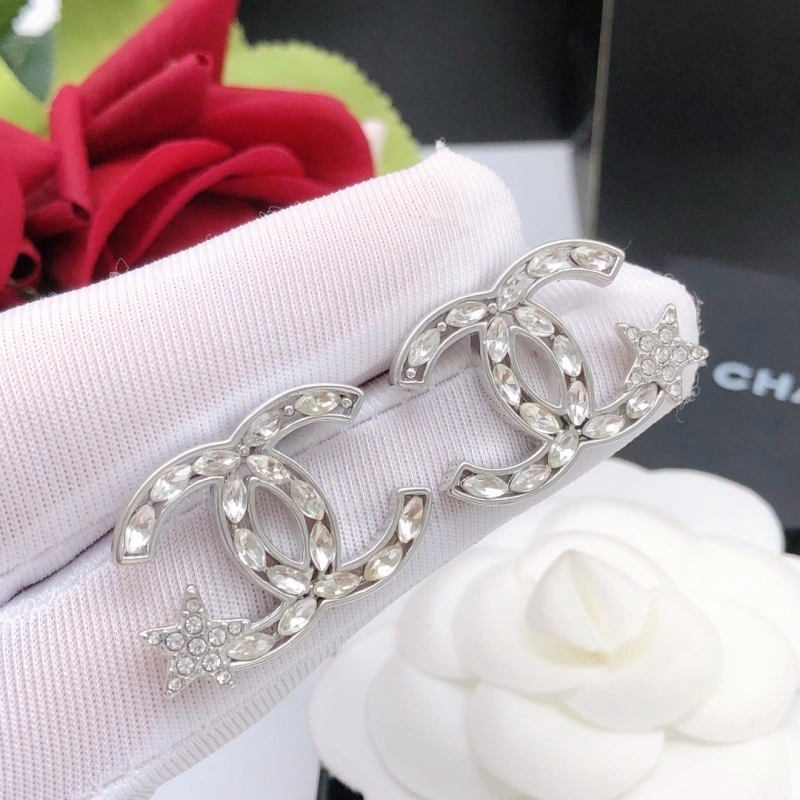 Chanel Earrings Packable 219861
