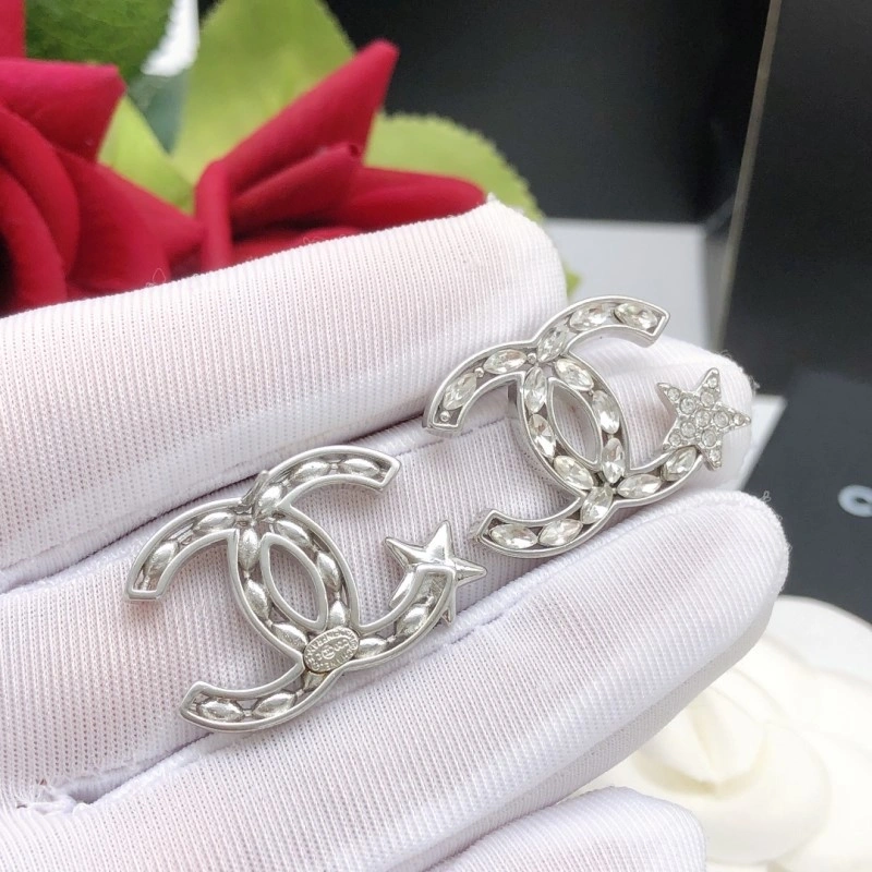 Chanel Earrings Packable 219861