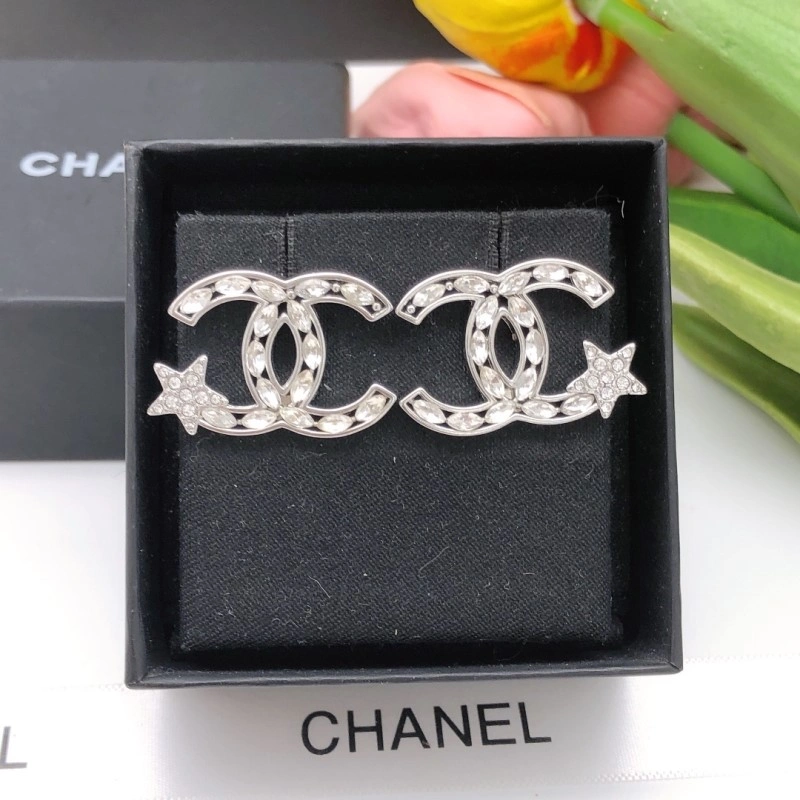 Chanel Earrings Packable 219861