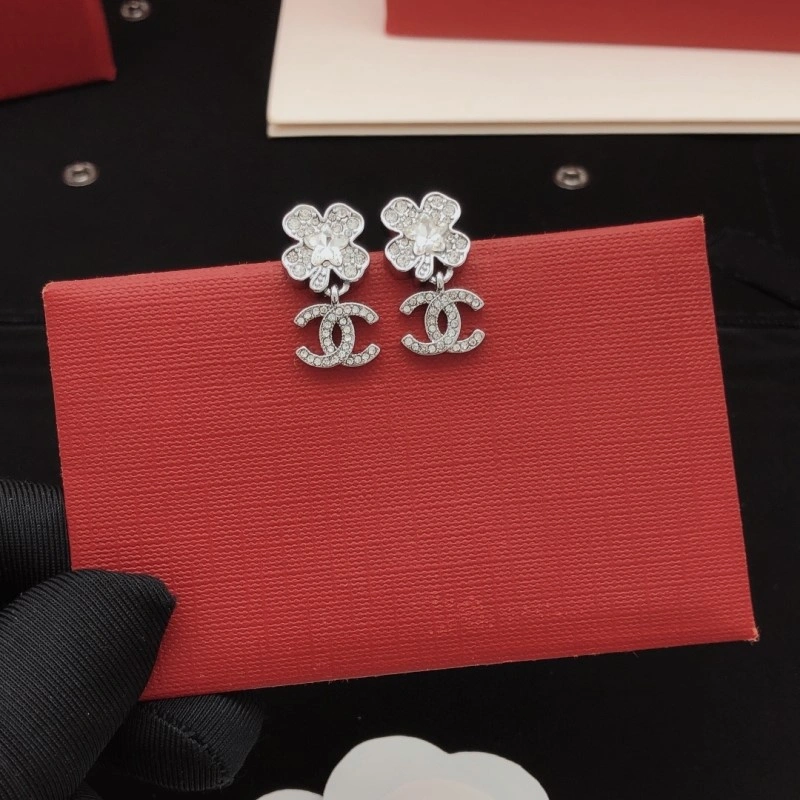Elegant Chanel Earrings 219856