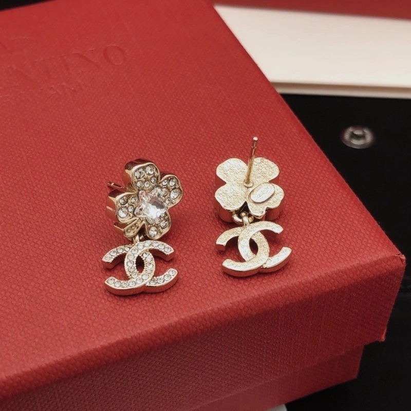 Chanel Earrings Lightweight 219930