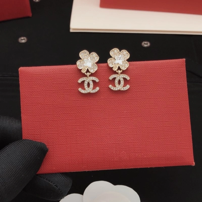 Chanel Earrings Lightweight 219930