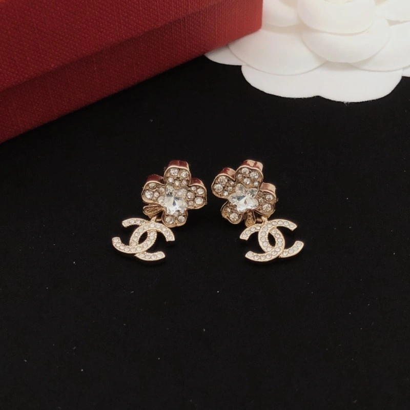 Chanel Earrings Lightweight 219930