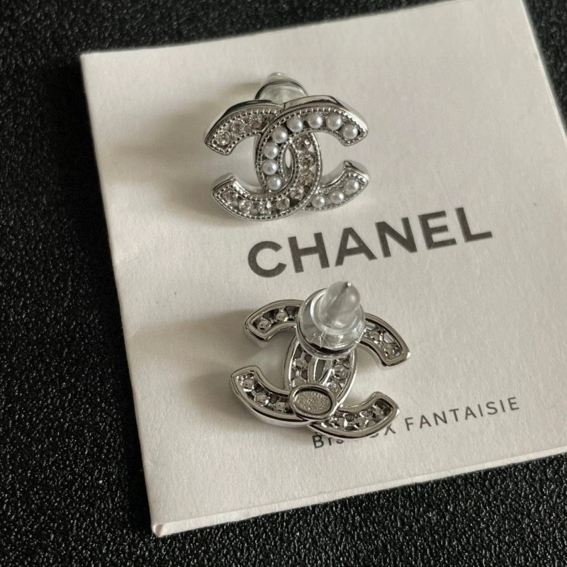 Chanel Earrings Cozy 219844