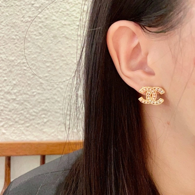 Modern Chanel Earrings 219841