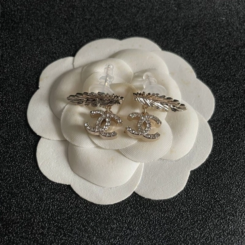 Stylish Chanel Earrings 219846