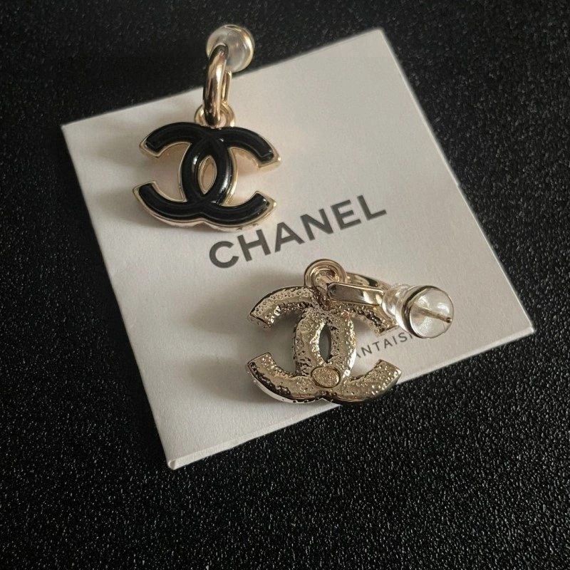 Fashionable Chanel Earrings 219836