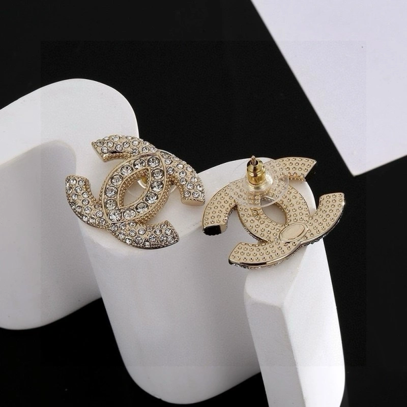 Chanel Earrings Bold 219825