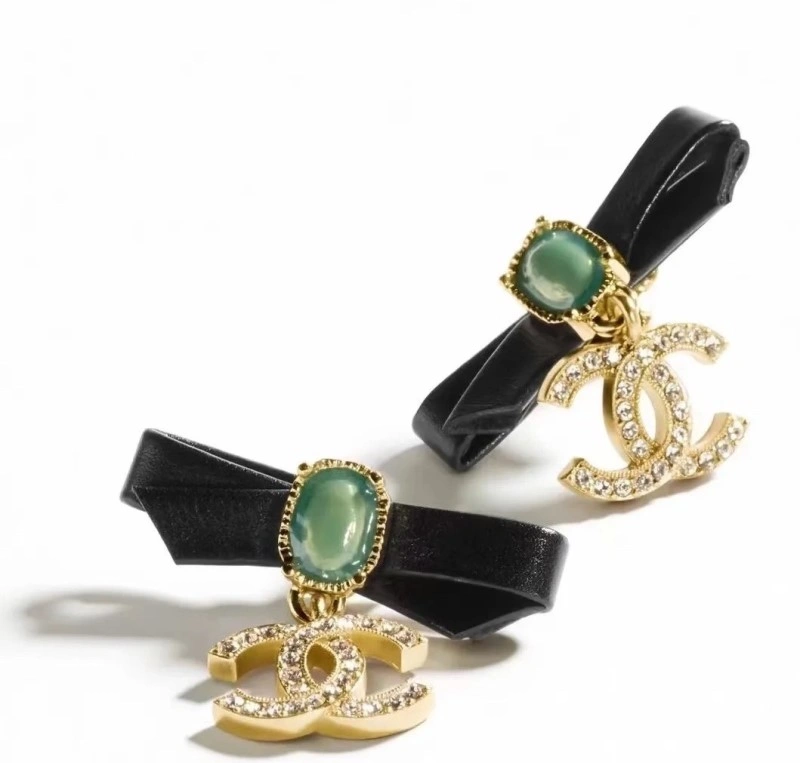Chanel Earrings Packable 219818
