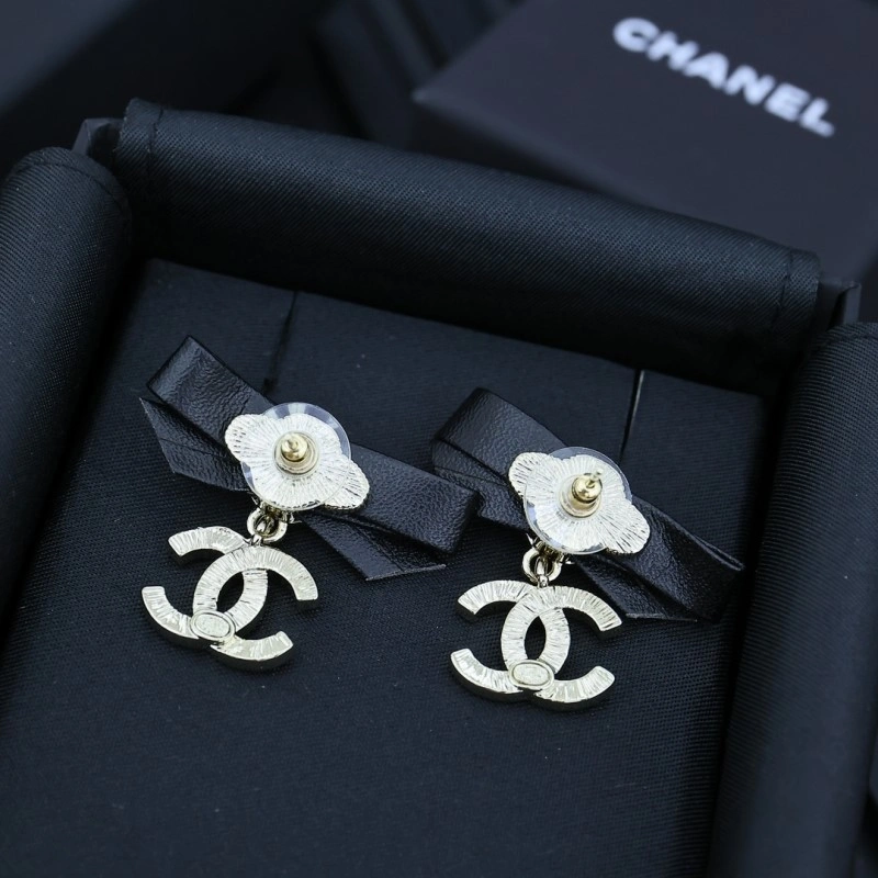 Chanel Earrings Packable 219818