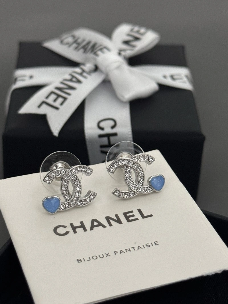 Chanel Earrings Compact 219823