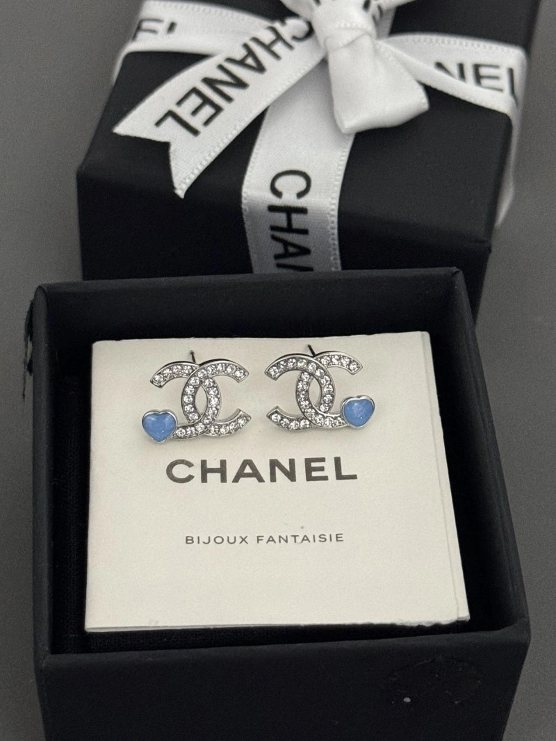 Chanel Earrings Compact 219823
