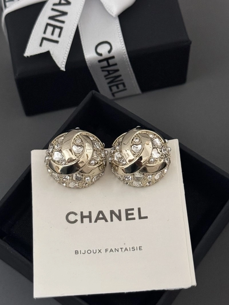 Chanel Earrings SmoothTexture 219810