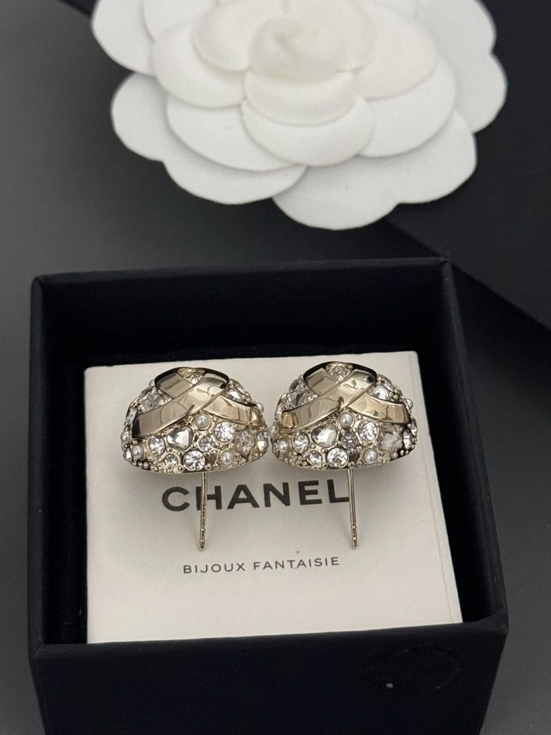 Chanel Earrings SmoothTexture 219810
