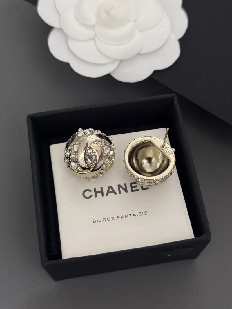 Chanel Earrings SmoothTexture 219810