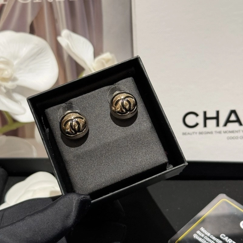 Sophisticated Chanel Earrings 219811