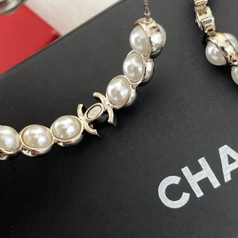 Chanel Earrings Lightweight 219821