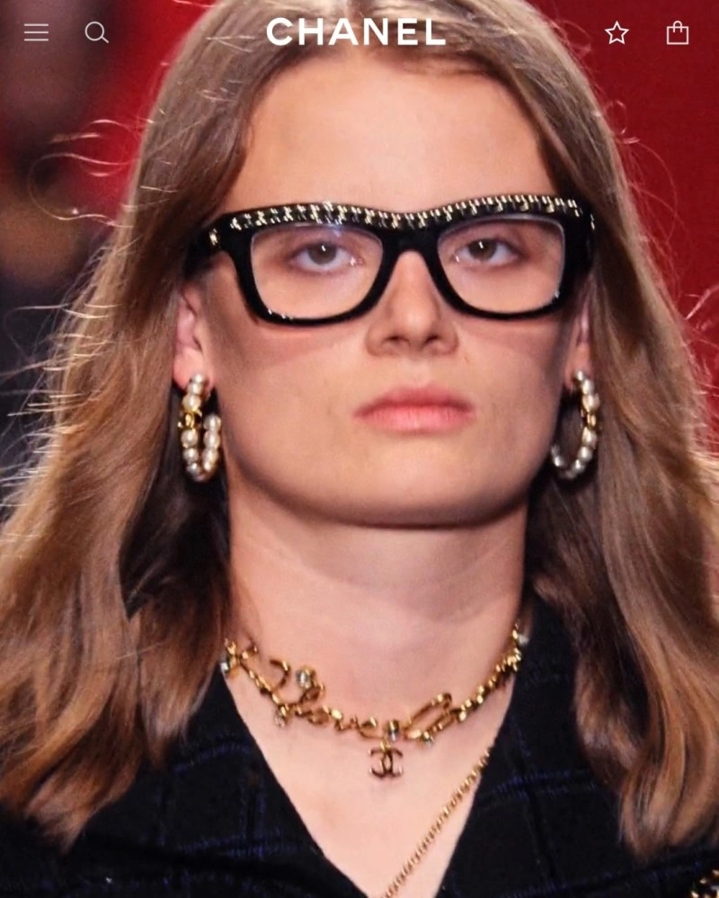 Chanel Earrings Lightweight 219821