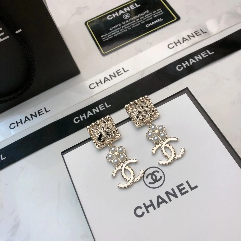 RelaxedFit Chanel Earrings 219807