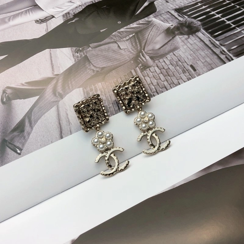 RelaxedFit Chanel Earrings 219807