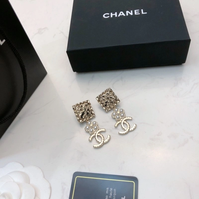 RelaxedFit Chanel Earrings 219807