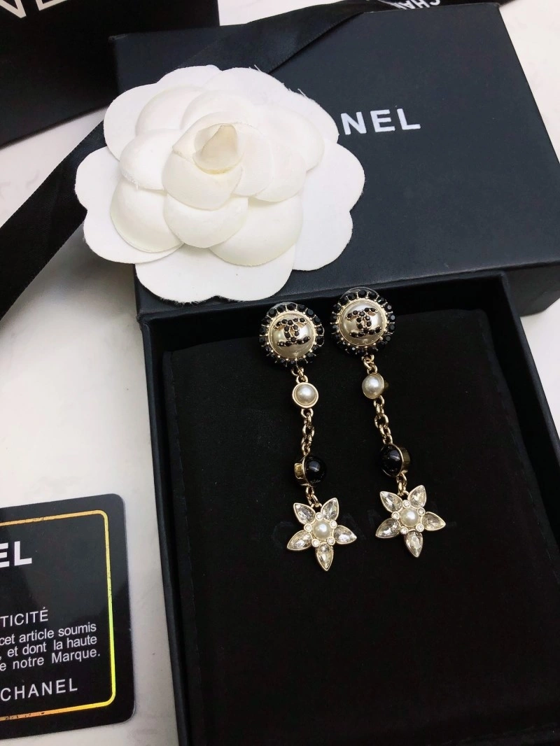 Refined Chanel Earrings 219792