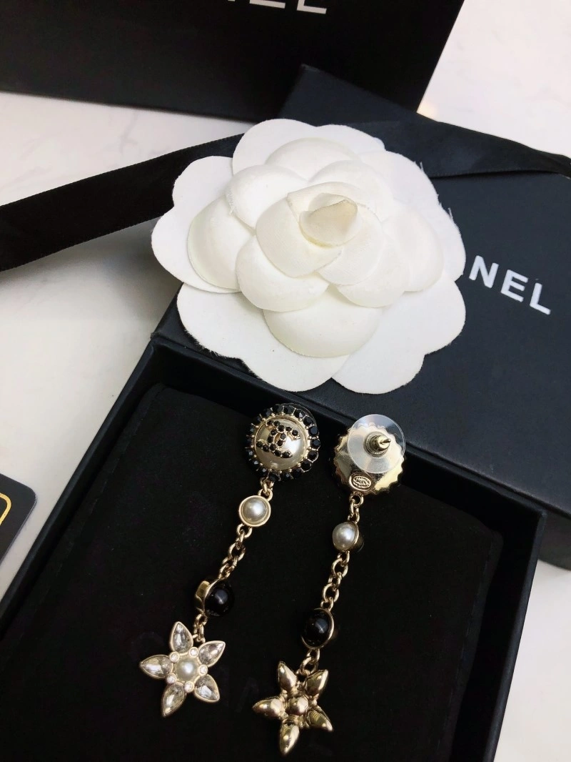 Refined Chanel Earrings 219792