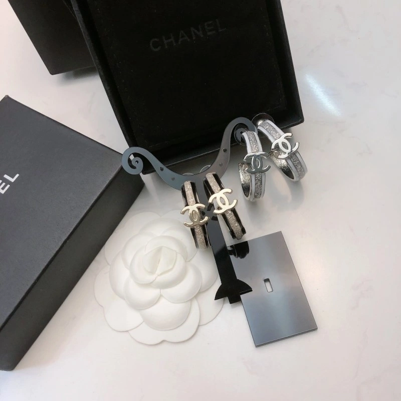 Chanel Earrings FashionForward 219817