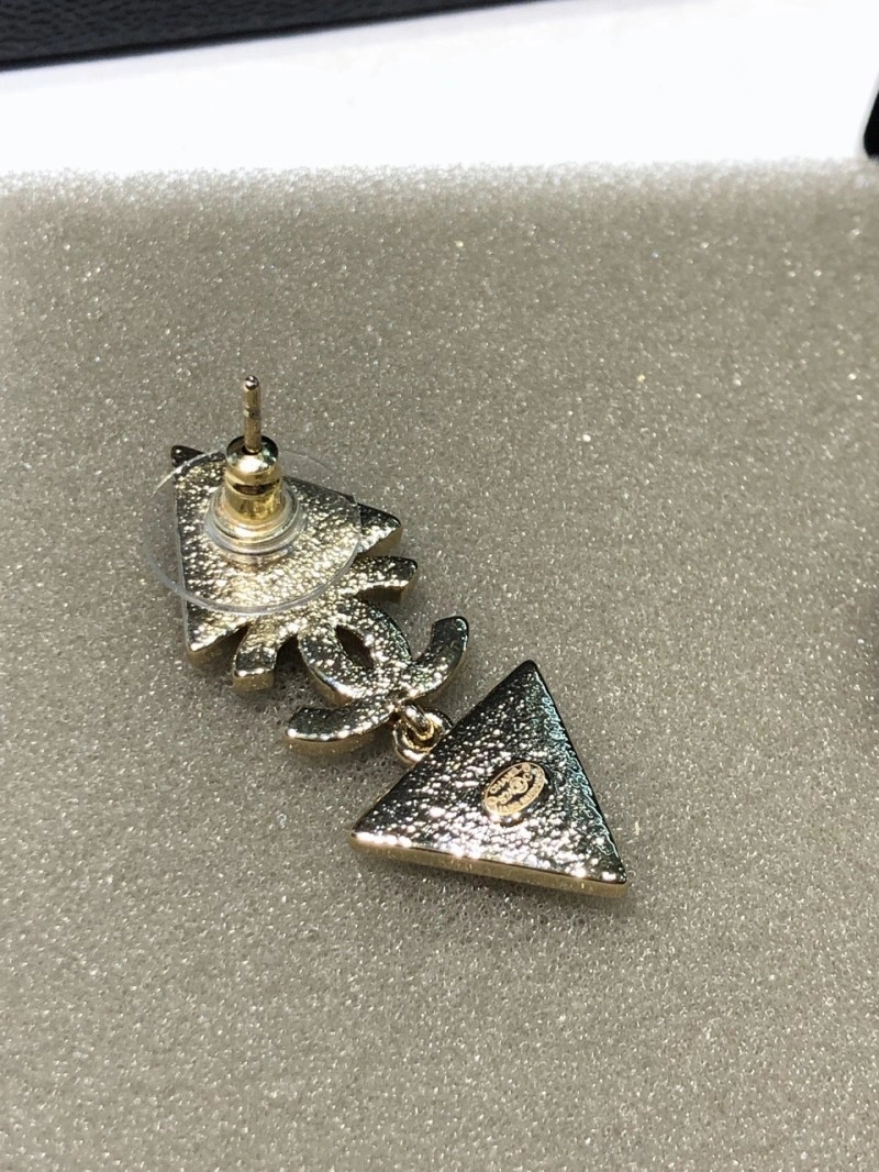 Chanel Earrings Durable 219798