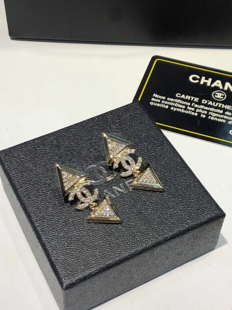 Chanel Earrings Durable 219798