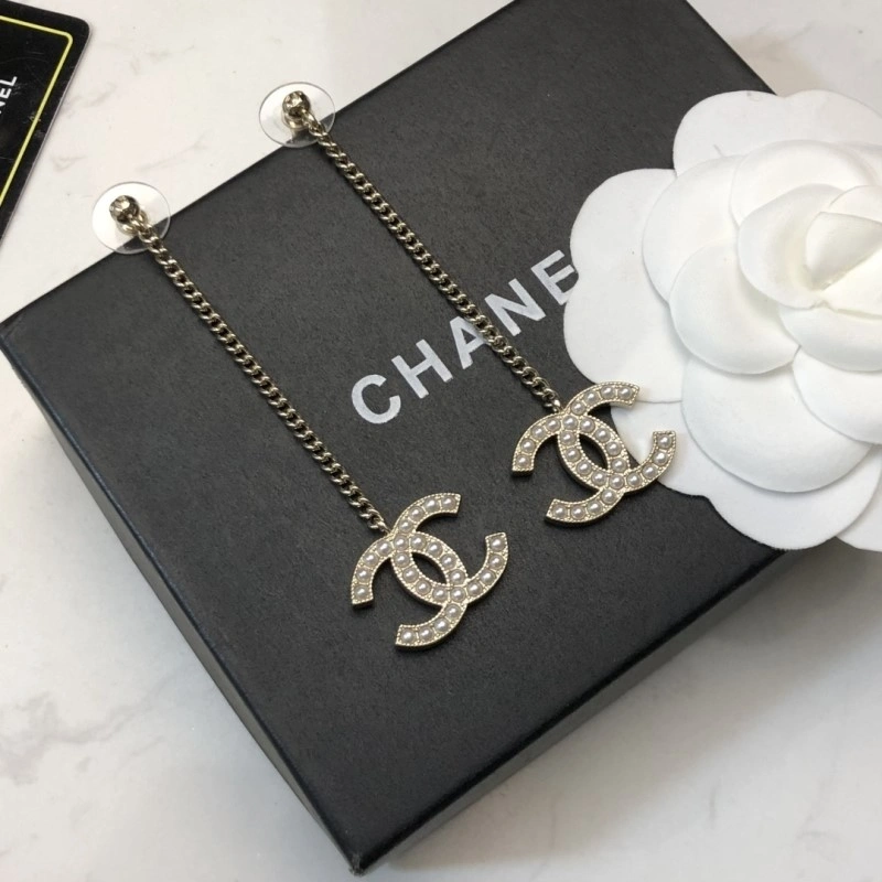 Chanel Earrings Snug 219832