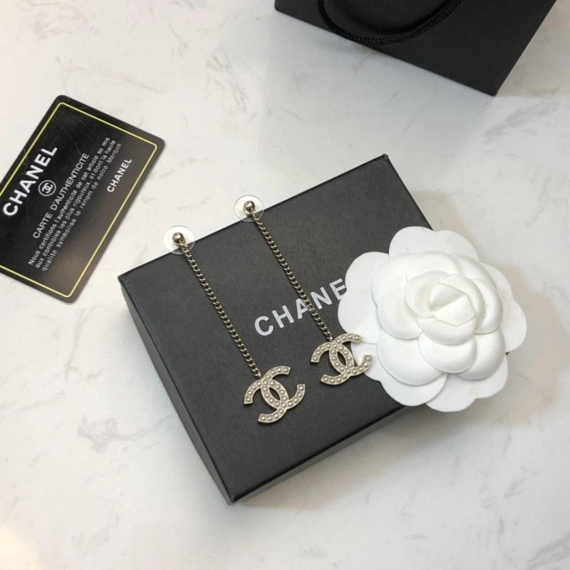 Chanel Earrings Snug 219832