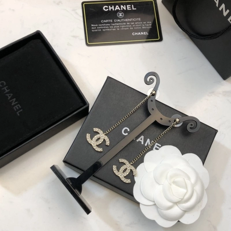 Chanel Earrings Snug 219832