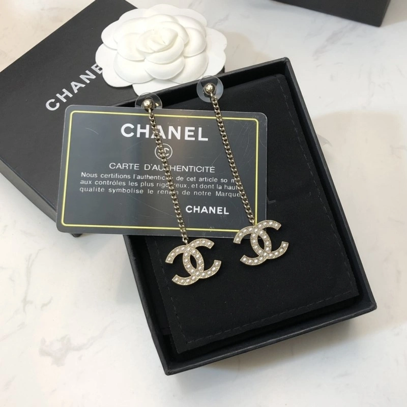 Chanel Earrings Snug 219832