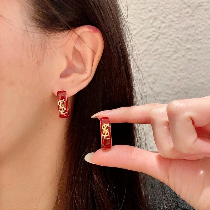 Sporty Chanel Earrings 219787
