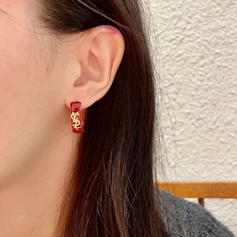 Sporty Chanel Earrings 219787