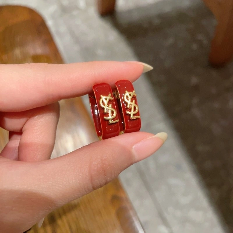 Sporty Chanel Earrings 219787