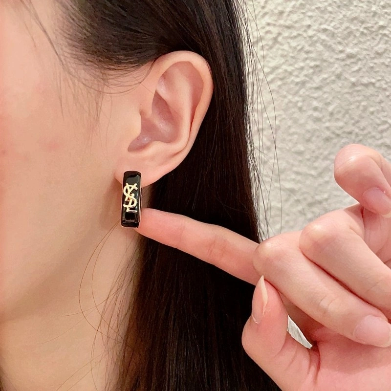 Neat Chanel Earrings 219782
