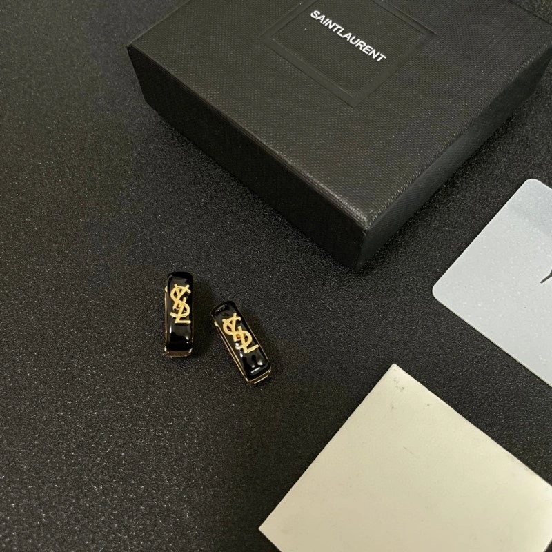 Neat Chanel Earrings 219782