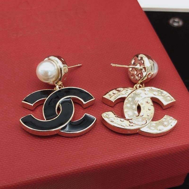 TechFriendly Chanel Earrings 219778