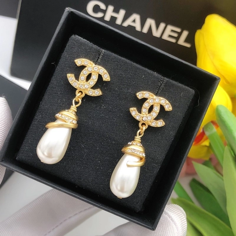 FreshLook Chanel Earrings 219751